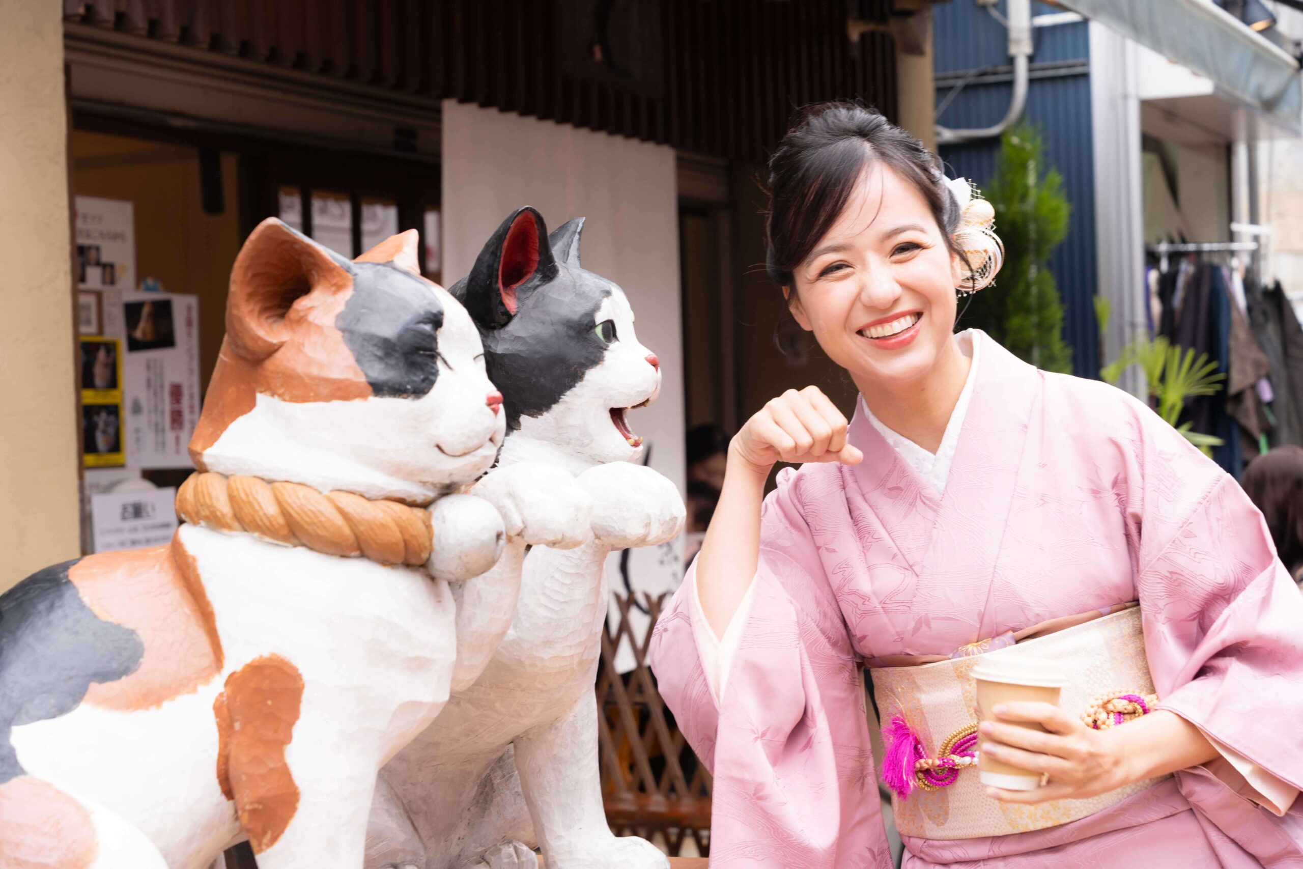 Explore Yanaka in Kimono with cats