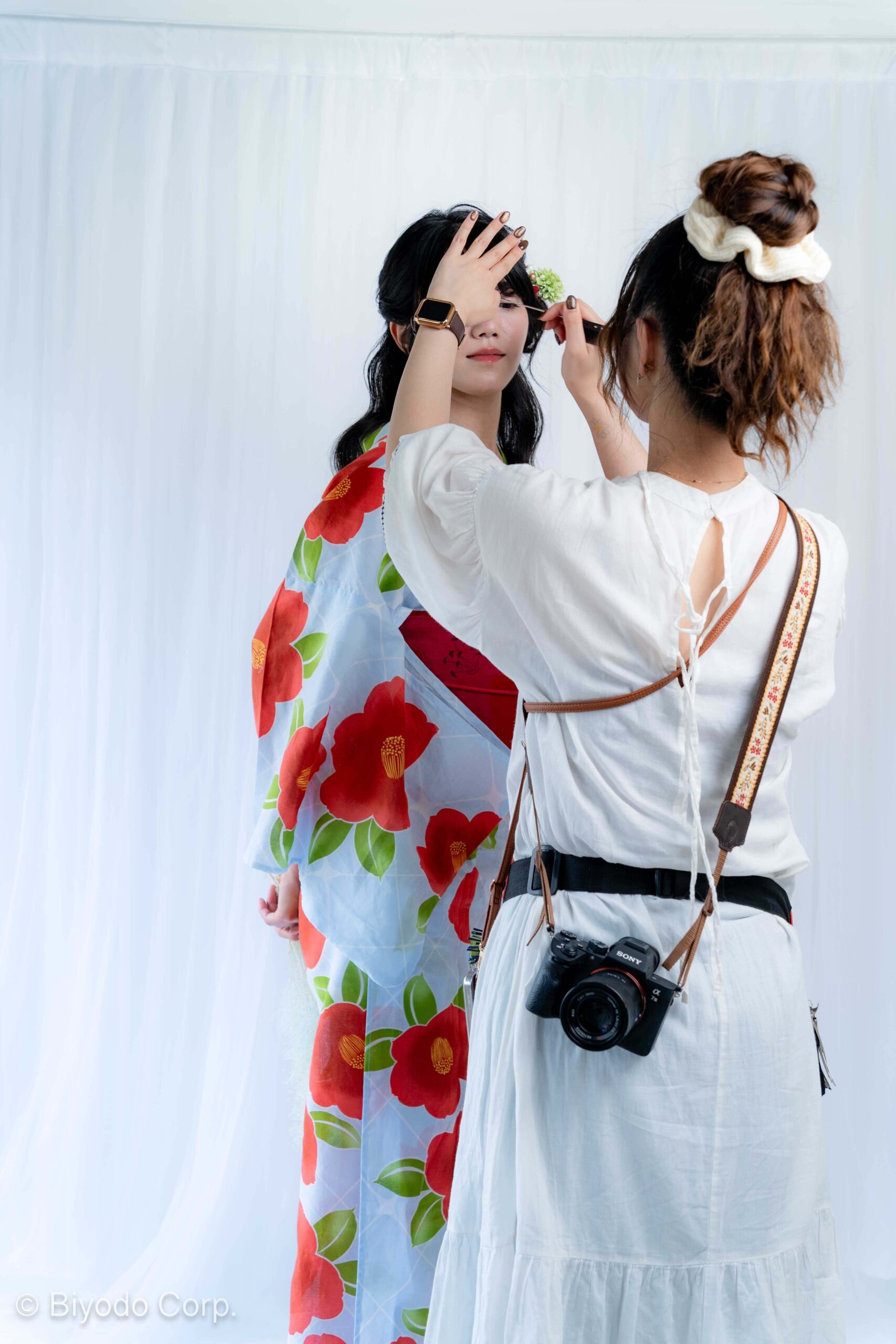 サロン内でのヘアメイク撮影の様子